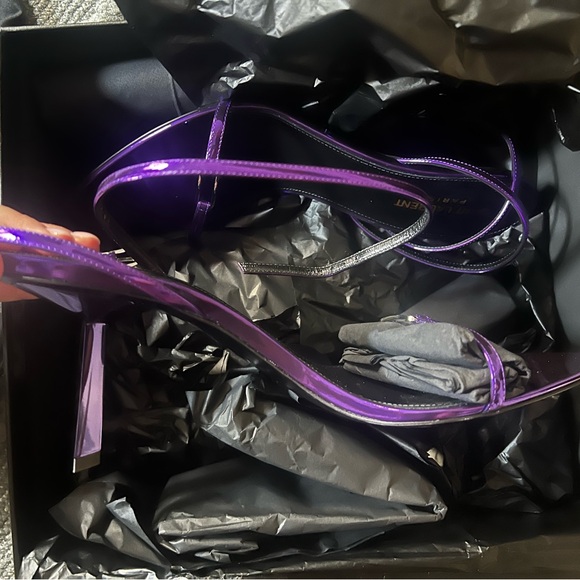 Brand new in box and dust bag. Gorgeous plum colored heels. Were a gift - Picture 4 of 6